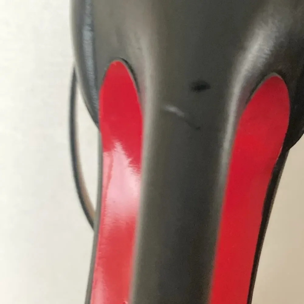Christian Louboutin preloved elevate